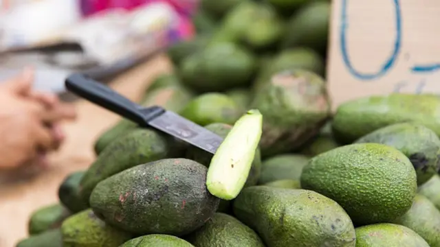 Aguacates peruanos en un mercado