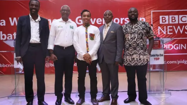 Candidates and di moderator