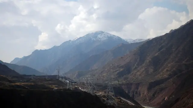 نیروگاه برق آبی "راغون" در تاجیکستان