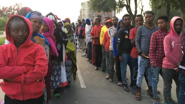 ንጋት 12፡00 ሰዓት የጀመረው ምርጫ ምሽት 12፡00 ይጠናቀቃል ተብሎ ይጠበቃል።