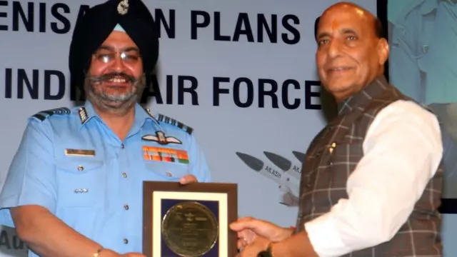 बी एस धनोआ