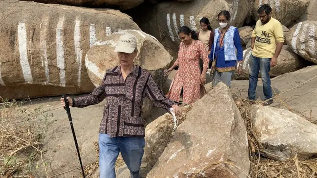 సేవ్ ఖాజాగూడ రాక్స్