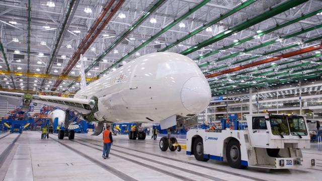 南卡罗来那州工厂下线的第一架波音787