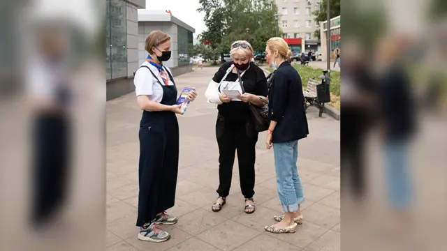 Алена Попова