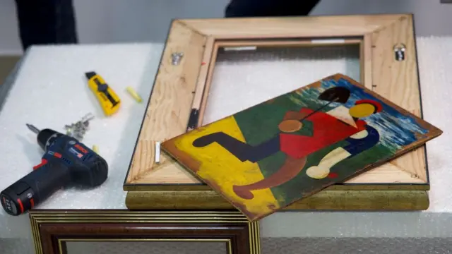 "Человек с лопатой"