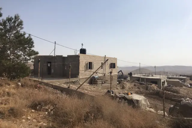 منزل مي وخضرة