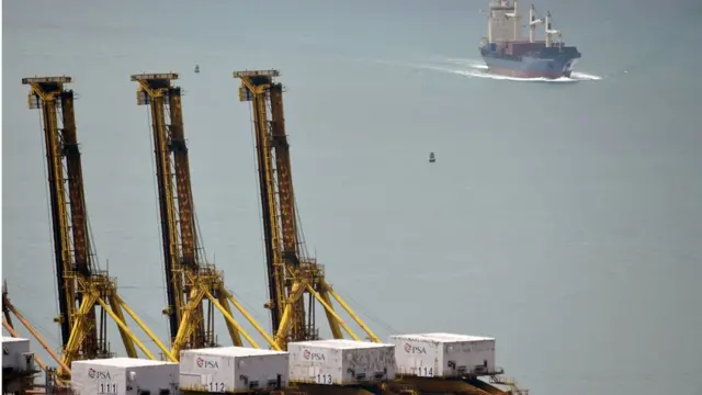 เรือสินค้าที่สิงคโปร์