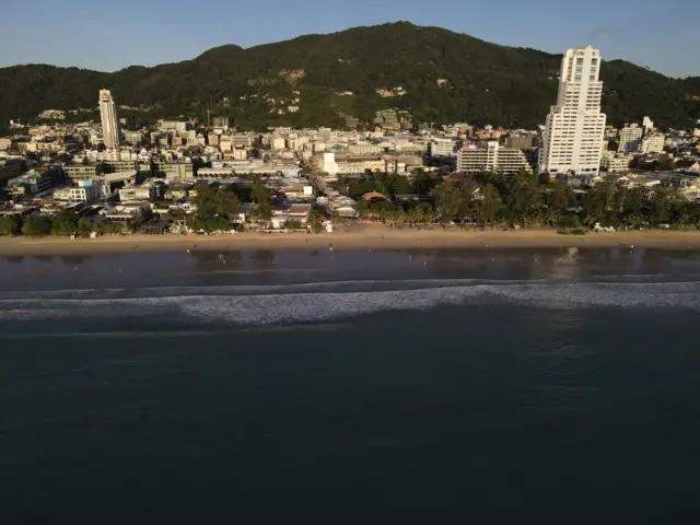 หาดภูเก็ต