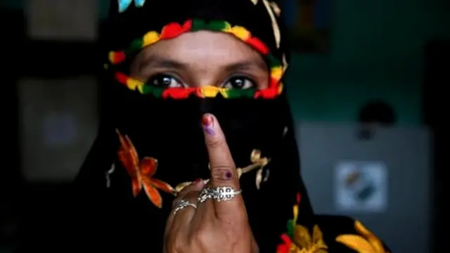 मतदार महिला