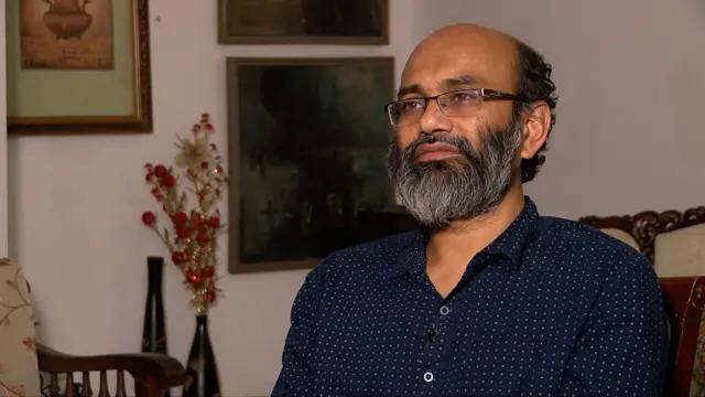 প্রযুক্তি বিশেষজ্ঞ সুমন আহমেদ সাবির মনে করেন, ফোরজি চালুর জন্য যথেষ্ট পূর্বপ্রস্তুতি নেই মোবাইল অপারেটরদের