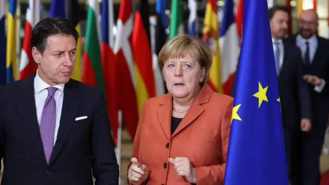 इटलीका प्रधानमन्त्री ग्यूसेप कोन्टे र जर्मन चान्सलर एङगेला मर्केल ब्रसल्समा, १२ डिसेम्बर २०१९१९