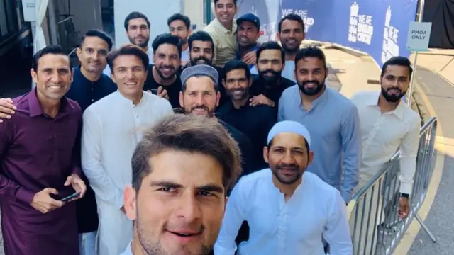 عید، پاکستان، کرکٹ