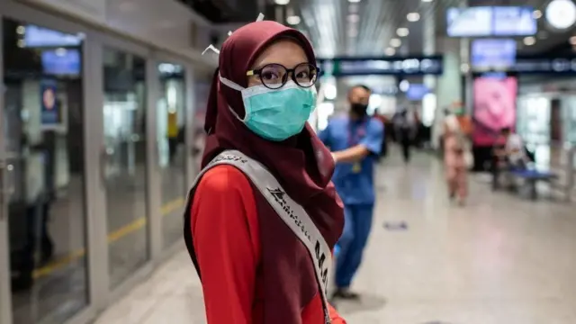 கொரோனா வைரஸ்: மலேசியா, சிங்கப்பூரில் என்ன நிலைமை?