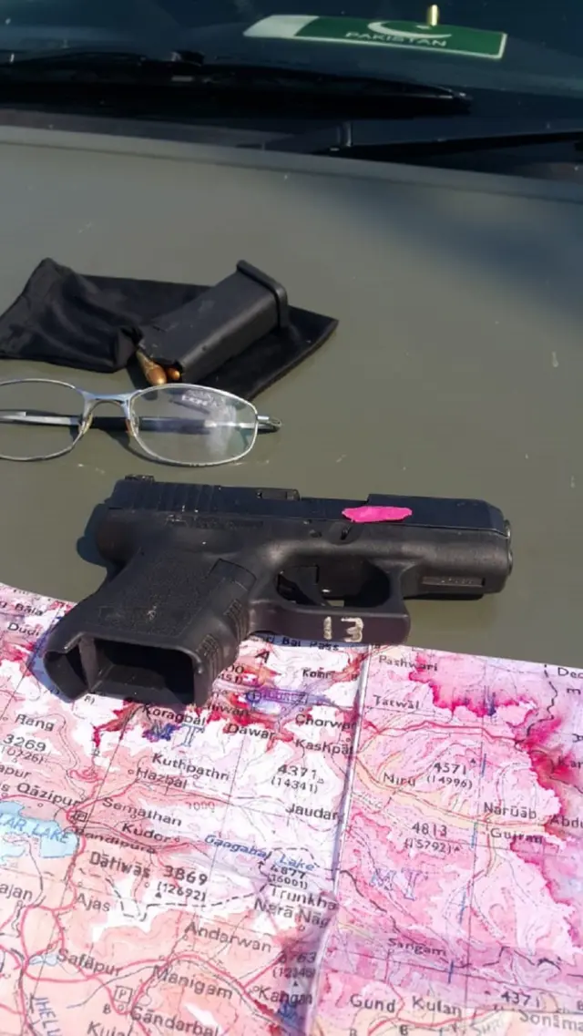 વિંગ કમાન્ડર અભિનંદન પાસેથી જપ્ત થયેલો સામાન