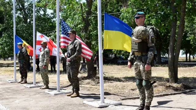 Сухопутні навчання