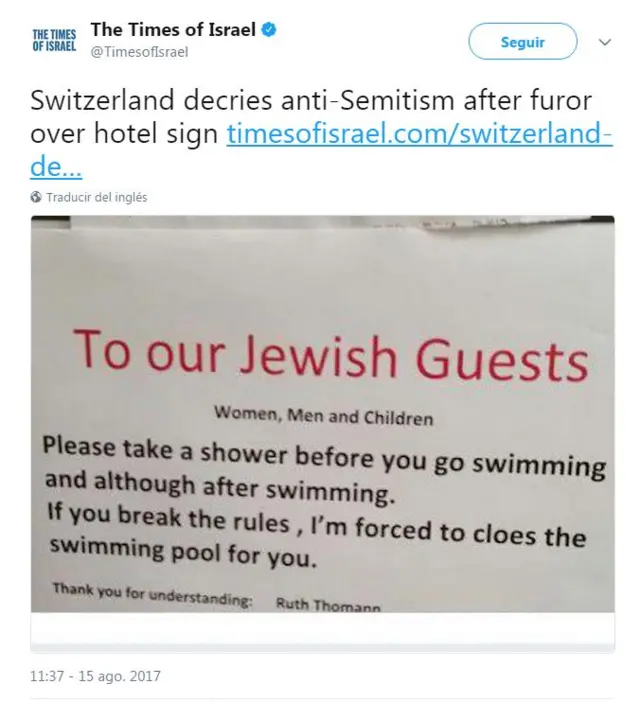 la foto del aviso de las duchas.