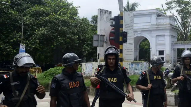 ১৯৭১এর মানবতাবিরোধী অপরাধের বিচার হয়েছে বাংলাদেশে বিশেষ ট্রাইবুনালে