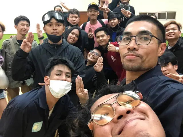 โตโต้ และสมาชิกวีโว่