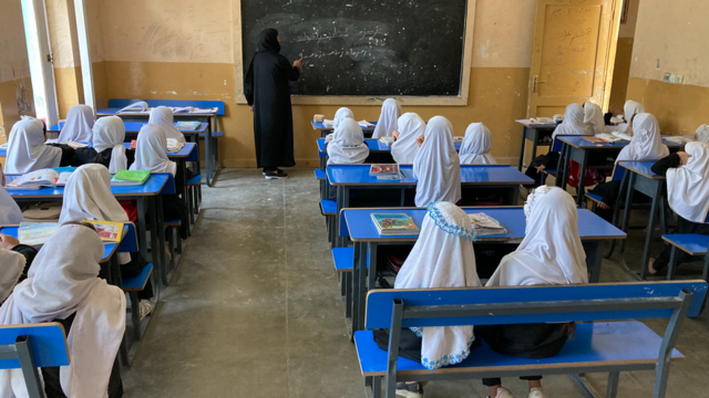 Escuela primaria para niñas Manouchehri, Kabul