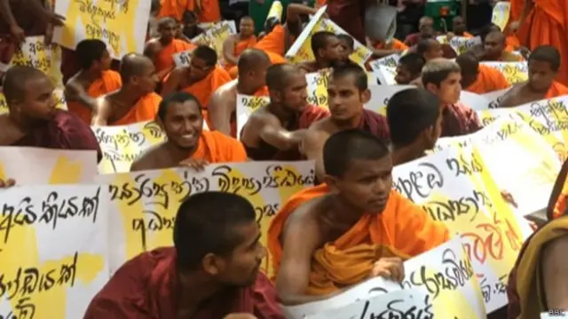 ශිෂ්‍ය භික්ෂූන් වහන්සේ විරෝධතාවක