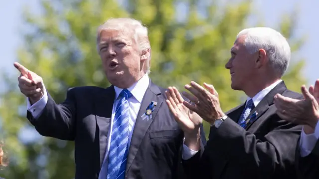 डोनल्ड ट्रंप