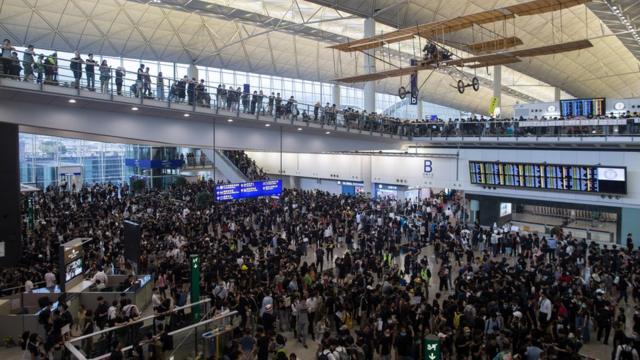 过去几日，示威者集结在香港机场