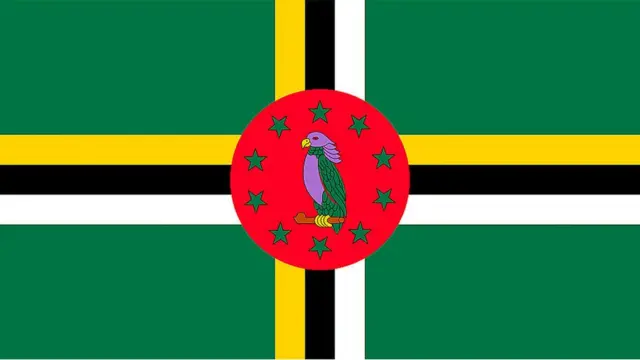 డొమినికా జాతీయ జెండా