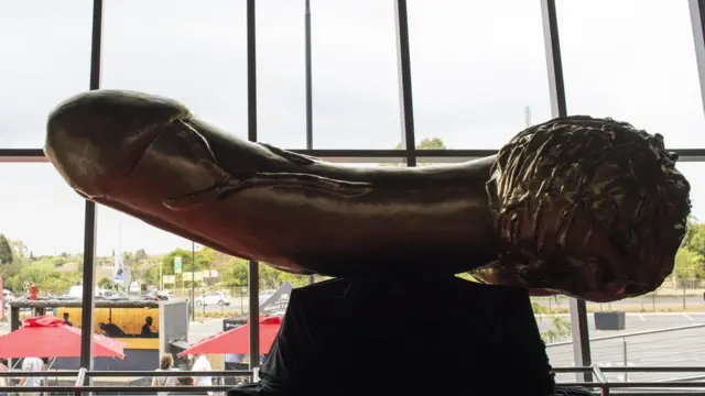 Amụ nwereike igbaji ka ọkpụkpụ