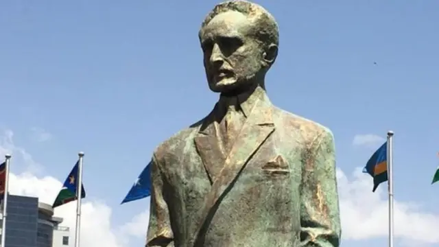Sanamu ya Haille Salassie yazinduliwa katika makao makuu ya umoja wa Afrika mjini Addis Ababa
