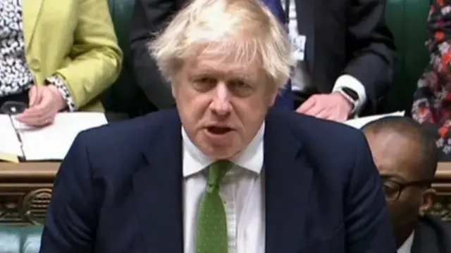 นายกรัฐมนตรี บอริส จอห์นสัน ของสหราชอาณาจักร ประกาศมาตรการคว่ำบาตรทางเศรษฐกิจต่อรัสเซีย