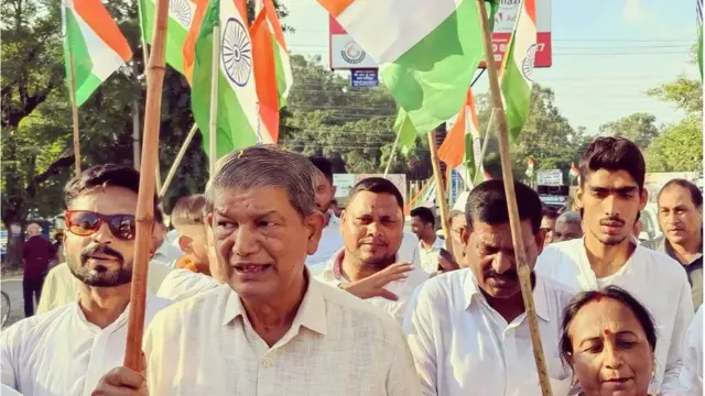 पूर्व मुख्यमंत्री हरीश रावत ने भी भर्तियो में भ्रष्टाचार के ख़िलाफ़ प्रदर्शन किए हैं