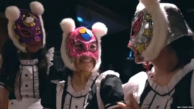 वर्चुअल करेंसी गर्ल्स