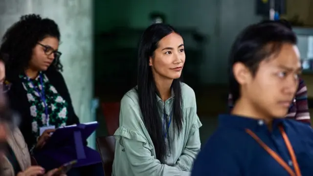 성장 마인드셋은 어떤 어려운 일 앞에서 '나는 못 해'라며 체념하는 것이 아니라, 자신의 능력을 적극적으로 향상시킬 수 있다고 믿는 것이다