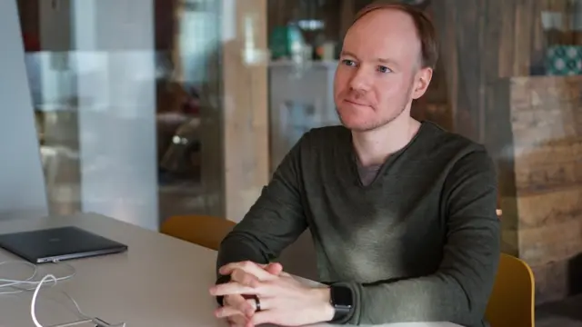 Grammarly, Дмитро Лідер