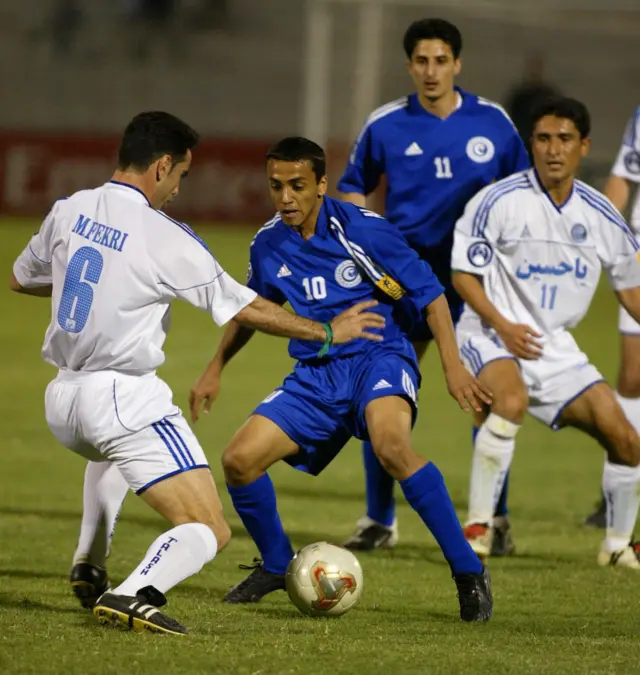محمود فکری در دیدار استقلال مقابل الهلال سال ۲۰۰۳
