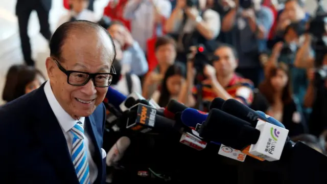 现年89岁的香港首富李嘉诚今年三月宣布退休。