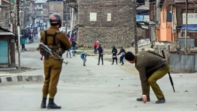 પ્રતીકાત્મક તસવીર