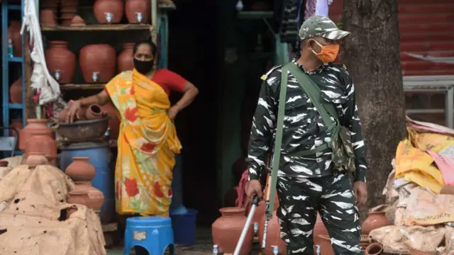 कोरोनाच्या दुसऱ्या लाटेचं वेगळेपण काय? लॉकडाऊन लावून ती जाईल का?