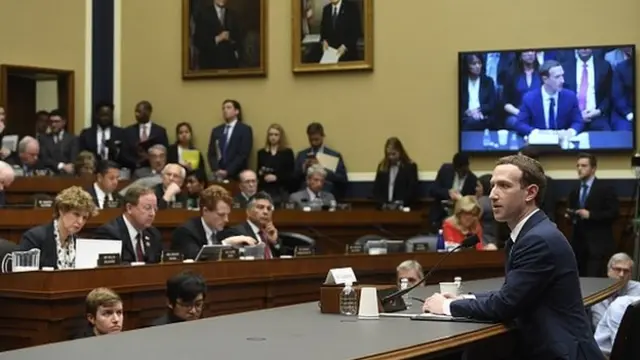 இந்திய ஃபேஸ்புக் பயனர் தகவல்களை அரசியலுக்குப் பயன்படுத்த முடியுமா?