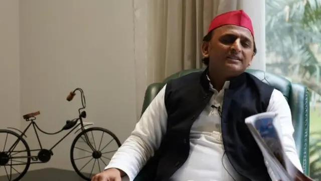 অখিলেশ যাদব