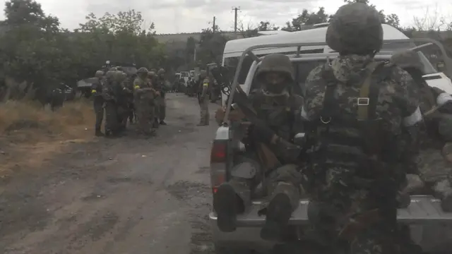 Бійці перед Іловайськом