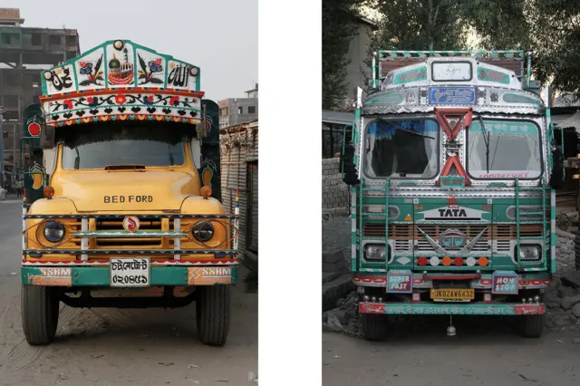 Ukrašavanje razičitih tipova vozila, a poglavito kamiona posebno je popularno u zemljama Indijskog potkontinenta, na ogromon prostoru od Baludžistana do Bengala i od Šri Lanke do Himalaja. U tom smislu, bitno je imati u vidu da uprkos međusobnim različitostima i regionalniom varijacijama, ovaj vid folklorne umetnosti poseduje brojne zajedničke karakteristike na prostoru južne Azije što je izdvaja od sličnih praksi koje su prisutne u drugim delovima sveta. Levo: prednja strana Bedford kamiona ukrašen je muslimanskim motivima. Čitagong, Bangladeš; desno: Prednja strana Tata kamiona sa karakterističnim šiitskim motivima. Kargil, Indija.