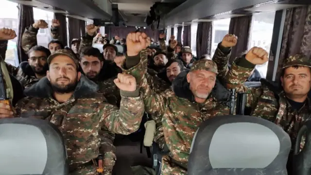 Добровольці