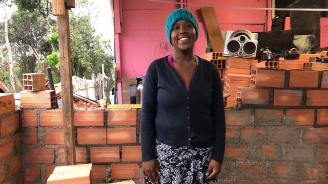 Tamili dos Santosbingo club paga mesmo 2024seu barraco