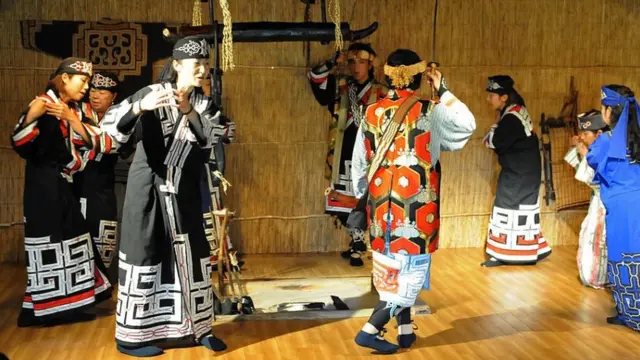 suku Ainu
