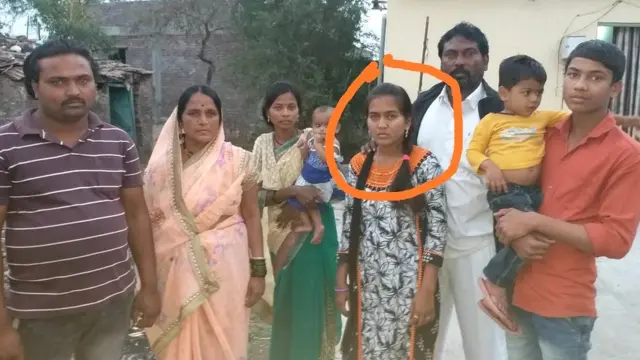 कुटुंबियासमवेत पूजा