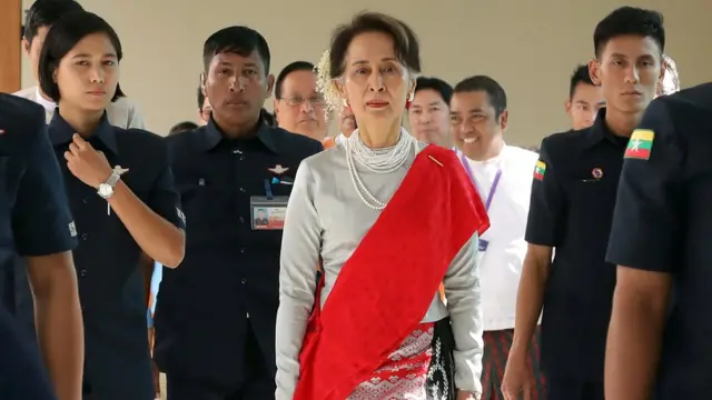 ဖေဖော်ဝါရီ ၂၂ ရက်နေ့က နိုင်ငံတော် အတိုင်ပင်ခံ ပုဂ္ဂိုလ် ဒေါ်အောင်ဆန်းစုကြည် ရခိုင်ပြည်နယ် သွားရောက်ခဲ့ပြီး ရင်းနှီး မြှုပ်နှံမှုတွေ ဖိတ်ခေါ်