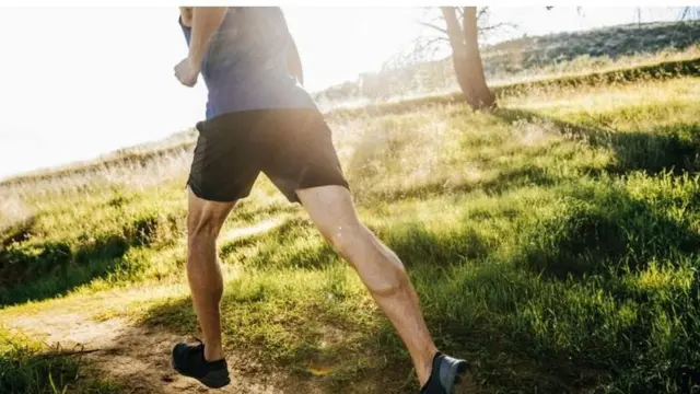 Un homme entrain de courir