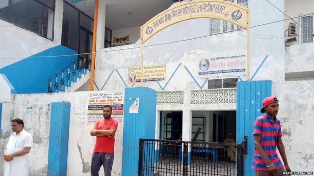 ਮਤੇ ਬਾਰੇ ਪਿੰਡ ਦੇ ਗੁਰੁਦੁਆਰਾ ਸਾਹਿਬ ਵਿੱਚ ਮੀਟਿੰਗ ਹੋਈ