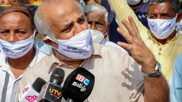 முஸ்லிம்